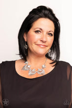 Cargar imagen en el visor de la galería, Miss YOU-niverse Black/ Silver Necklace