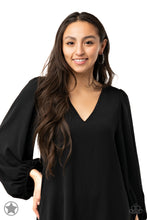 Cargar imagen en el visor de la galería, GLITZY By Association Black/ White Earring