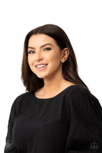 Cargar imagen en el visor de la galería, Just In TIMELESS Gold/ White Earring