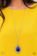 Cargar imagen en el visor de la galería, Frozen Gardens Blue Necklace