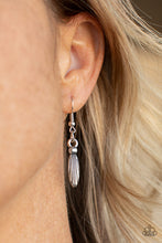 Cargar imagen en el visor de la galería, Lunar Enchantment Blue Necklace