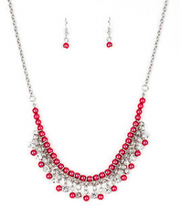 Cargar imagen en el visor de la galería, A Touch of CLASSY White Pearl Necklace