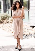 Load image into Gallery viewer, Fiercely 5th Avenue August 2020 Complete Set Fashion Fix