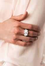 Cargar imagen en el visor de la galería, Fiercely 5th Avenue September 2020 Complete Set Fashion Fix