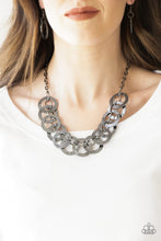 Cargar imagen en el visor de la galería, The Main Contender Black Necklace