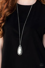 Cargar imagen en el visor de la galería, The Royal Coronation White Necklace