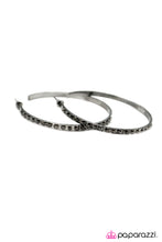 Load image into Gallery viewer, The Radical Black Earring