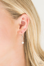 Load image into Gallery viewer, Be Fancy Multi/ White Necklace