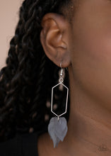 Load image into Gallery viewer, Extra Ethereal Silver Earring
