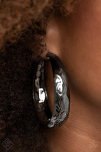 Load image into Gallery viewer, Hey HAUTE-Shot Black Earring
