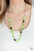 Cargar imagen en el visor de la galería, Meadow Escape Green Necklace
