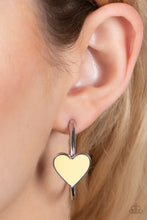 Load image into Gallery viewer, Kiss Up Pink/ Yellow Earring
