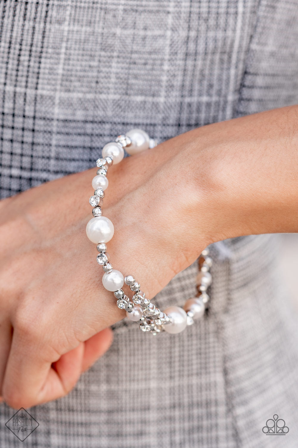 Chicly Celebrity White Pearl Bracelet