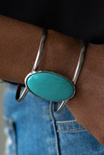 Cargar imagen en el visor de la galería, Desert Empress Blue Bracelet
