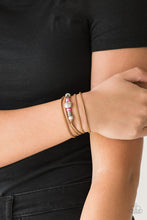 Cargar imagen en el visor de la galería, Find Your Way Black/ Pink/ Red Bracelet
