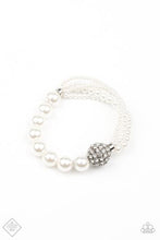 Cargar imagen en el visor de la galería, Show Them The DIOR White Bracelet
