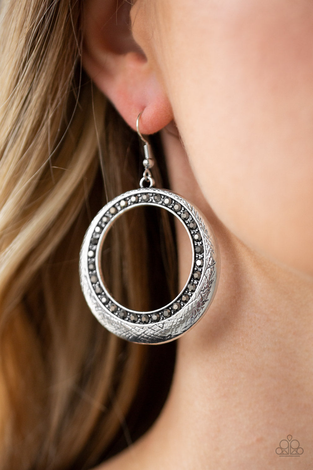 Go-Go Glow Silver Earring