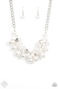 Romantically Reminicent White Pearl Necklace