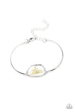 Load image into Gallery viewer, Prairie Paradise White Bracelet
