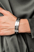 Cargar imagen en el visor de la galería, Raw Razzle Black Bracelet
