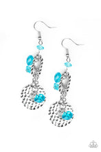 Cargar imagen en el visor de la galería, Seaside Catch Blue Earring
