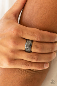 Sideswiped Black/ Gold Ring Men