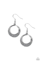 Load image into Gallery viewer, Socialite Luster Silver Earring
