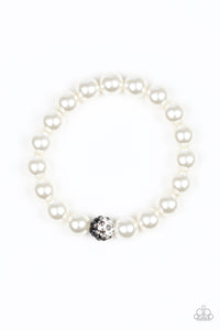 Voila! White Pearl Bracelet