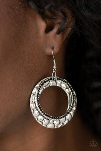 Cinematic Shimmer Black Earring